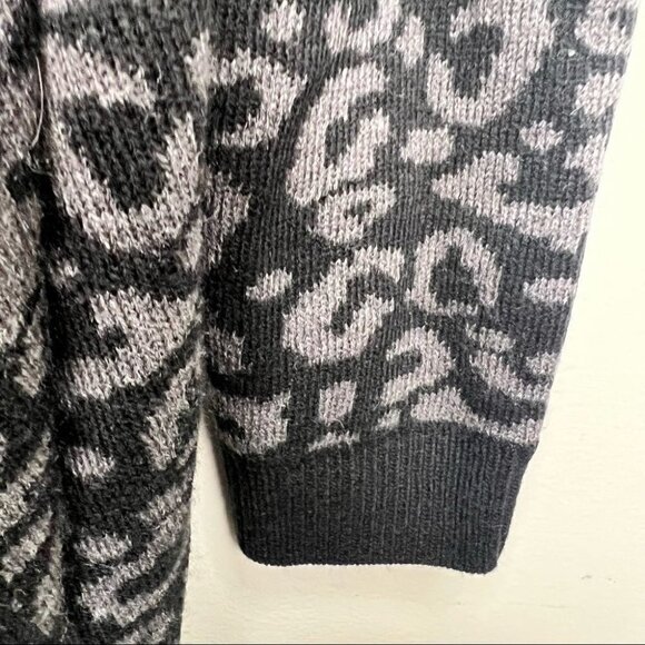 Jessica Draped Open Front Animal Print Sweater Cardigan Size Large - Picture 3 of 7